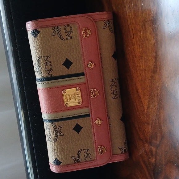 Quick Listing For Live Shows - Picture 1 of 5